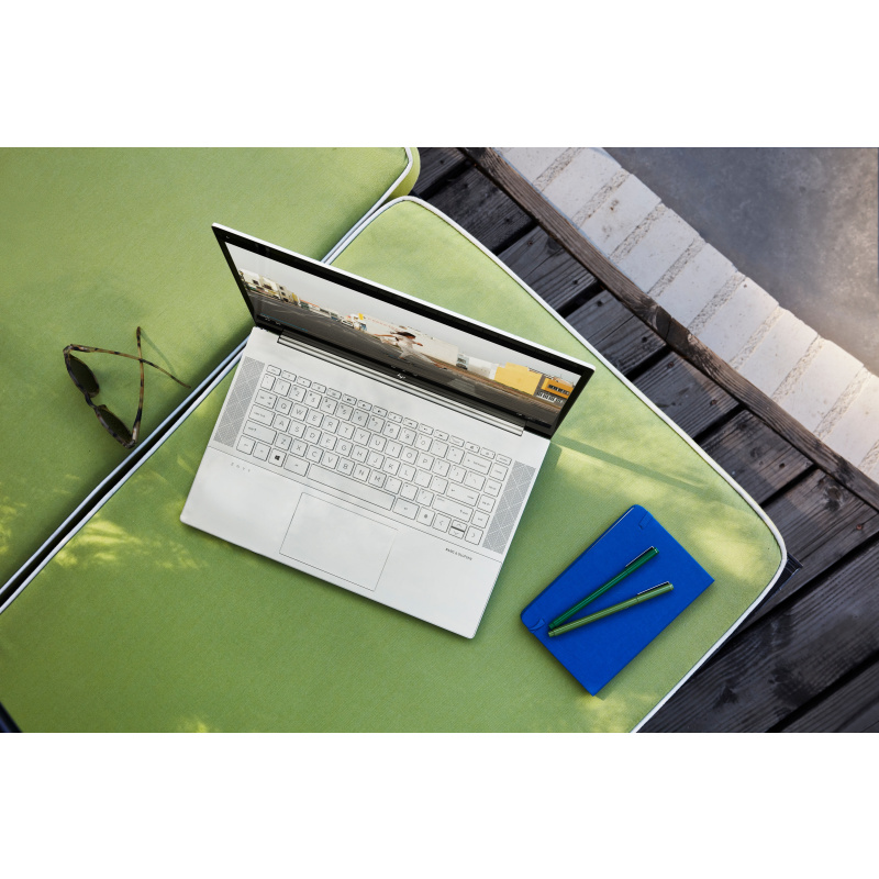 HP ENVY 15-ep1012nf Ordinateur portable 39,6 cm (15.6") Écran tactile 4K Ultra HD Intel® Core™ i7 i7-11800H 32 Go DDR4-SDRAM 1 To SSD NVIDIA GeForce RTX 3060 Max-Q Wi-Fi 6 (802.11ax) Windows 11 Home Argent